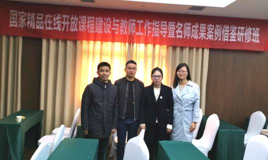 A5042A7BF1D732EDE85802F9AD8605CE